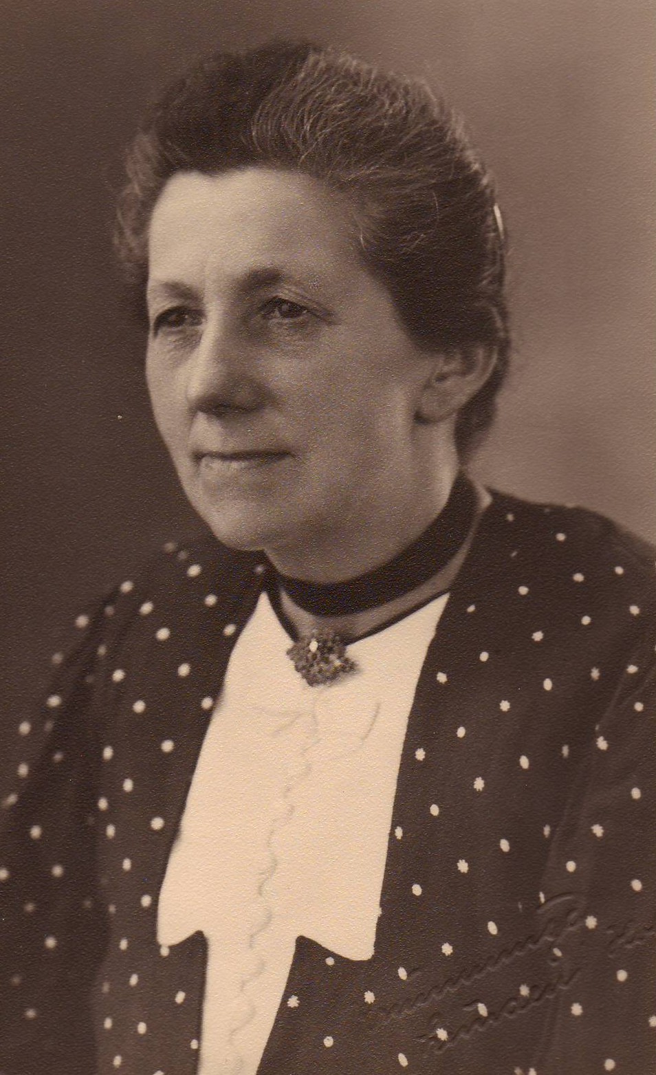 Anna Nitsch geb. Ehm, geboren am 26. Januar 1889 in Ober-Kapkeim (Glottau), ...